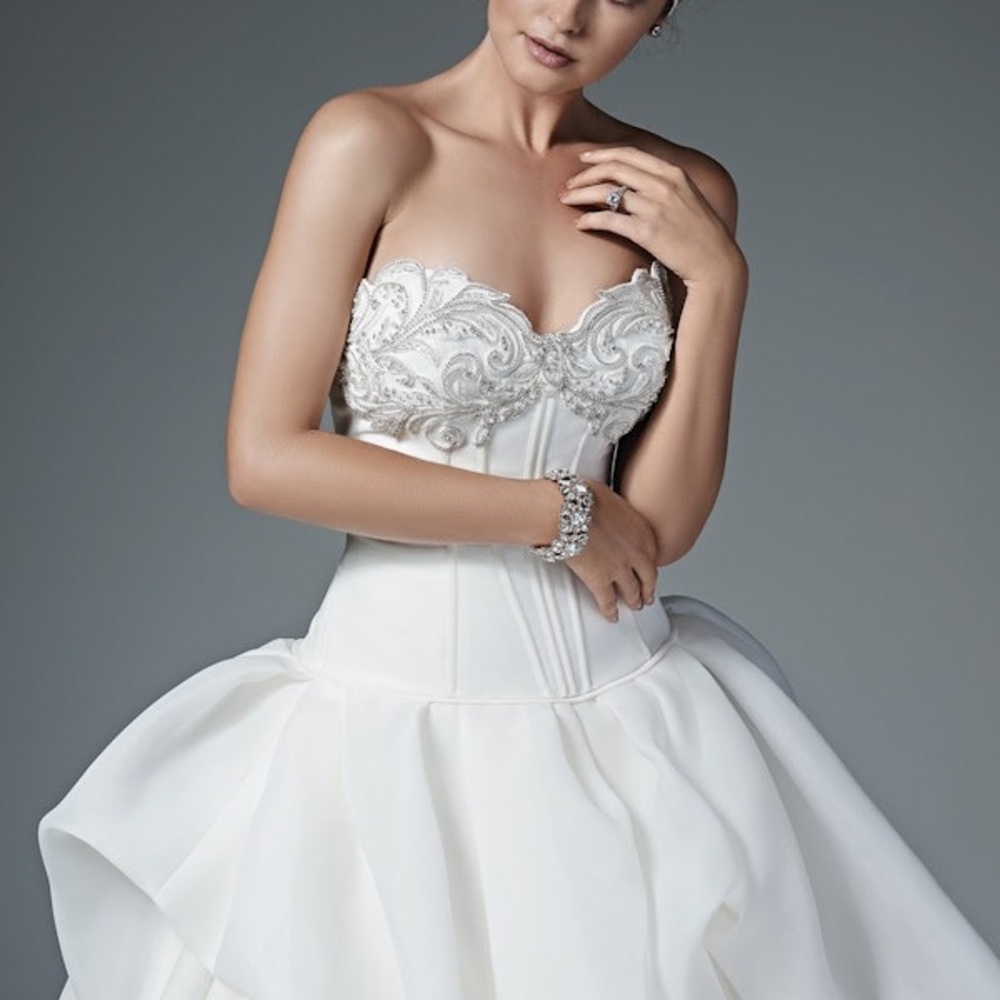 Sottero & Midgley DISCONTINUED Renita wedding dress in IVORY, and Veil. - Picture 3 of 15